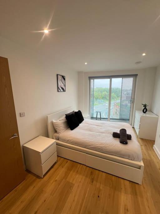 2 Bed Corner Apartment With Gym マンチェスター エクステリア 写真